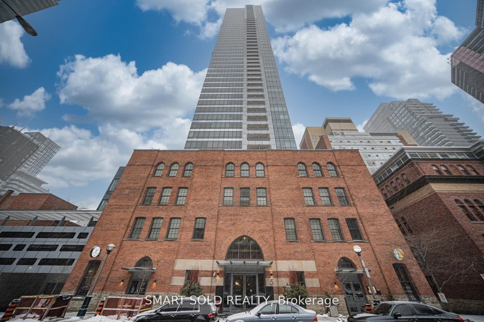 Unit 3203 5 St Joseph Street photo 1