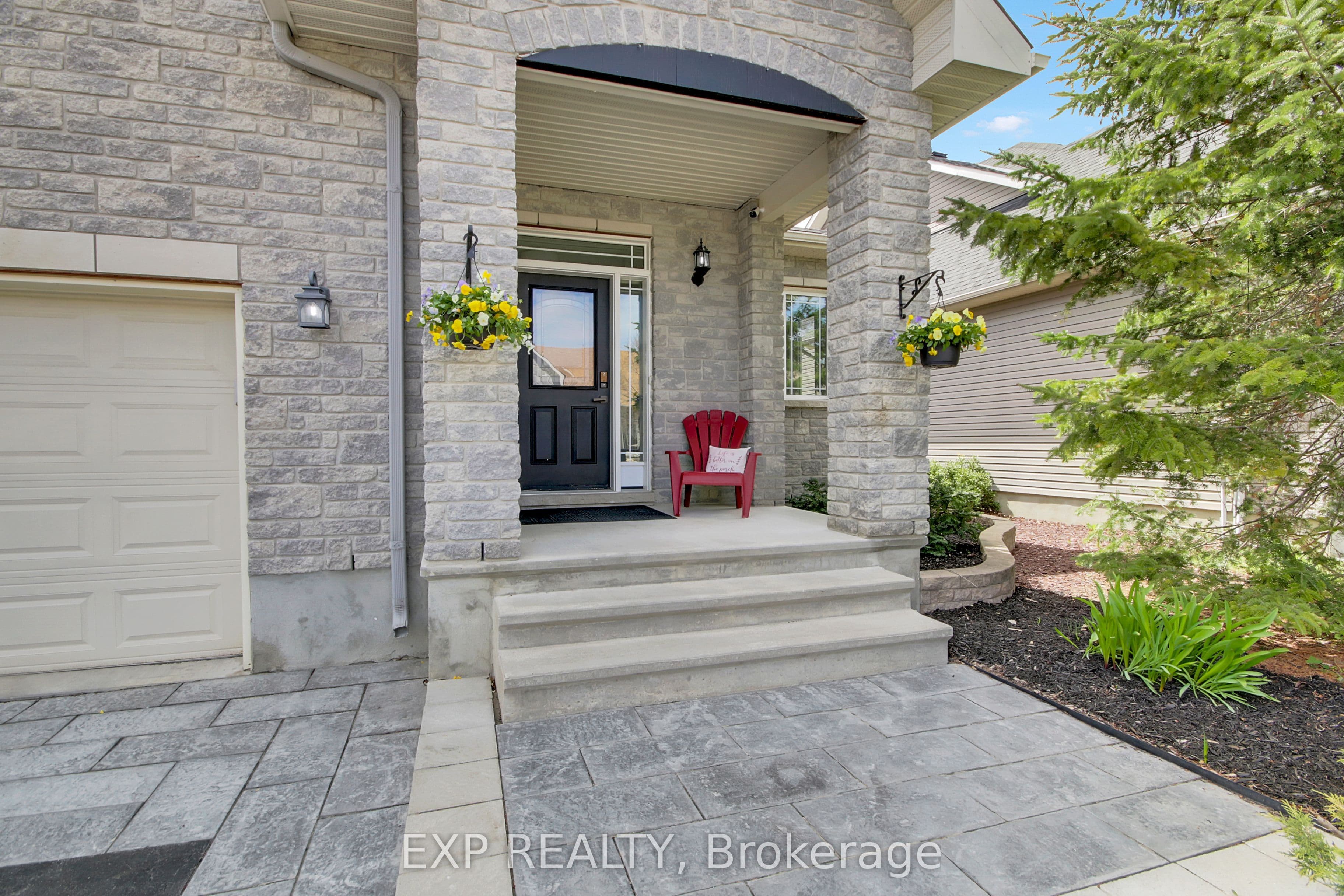 88 Mcgregor Street photo 1