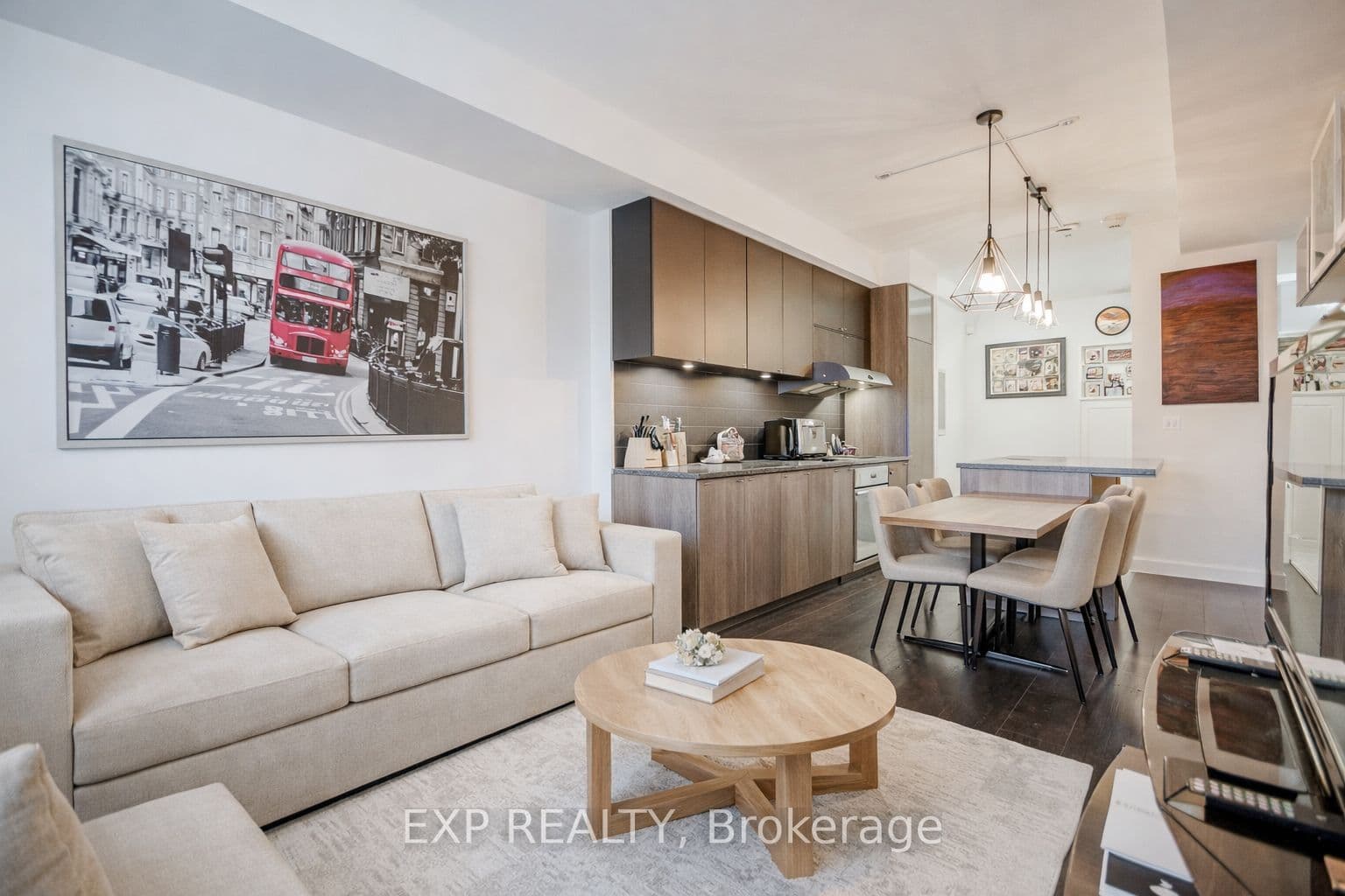 Unit 209 223 St Clair Avenue photo 1